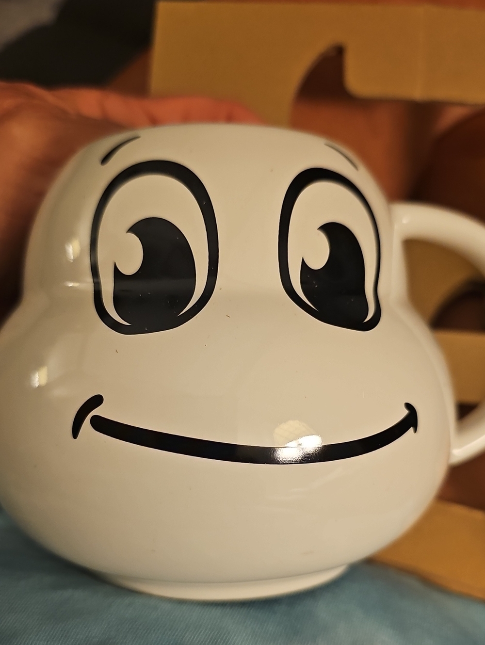 Michelin Man ceramic coffee mug white/black face 20 Oz Tires Man